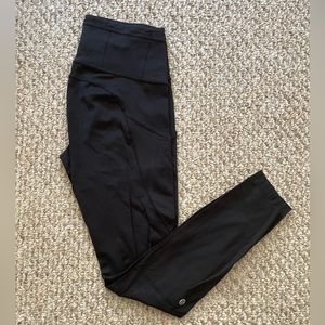 Lululemon Fast and Free Tight 7/8 (Size 6)